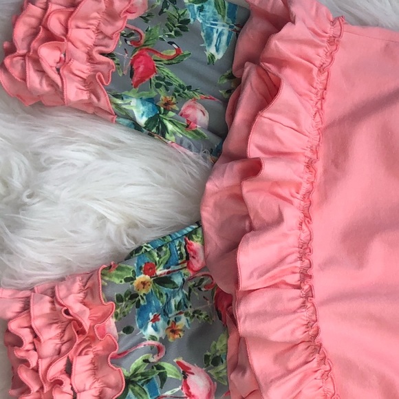🎉HP🎉 Flamingo True Boutique 2pc Capri Set Icing - Picture 4 of 4